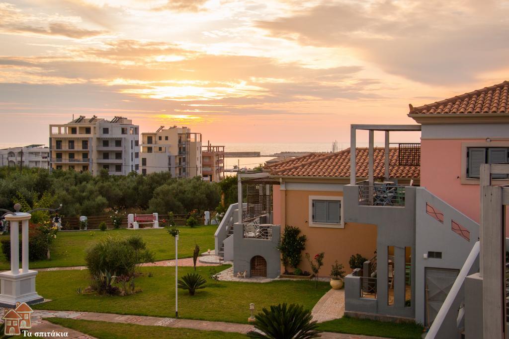 Ta Spitakia Tsarbopoulos Kyparissia Dış mekan fotoğraf