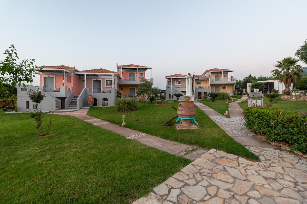 Ta Spitakia Tsarbopoulos Kyparissia Dış mekan fotoğraf