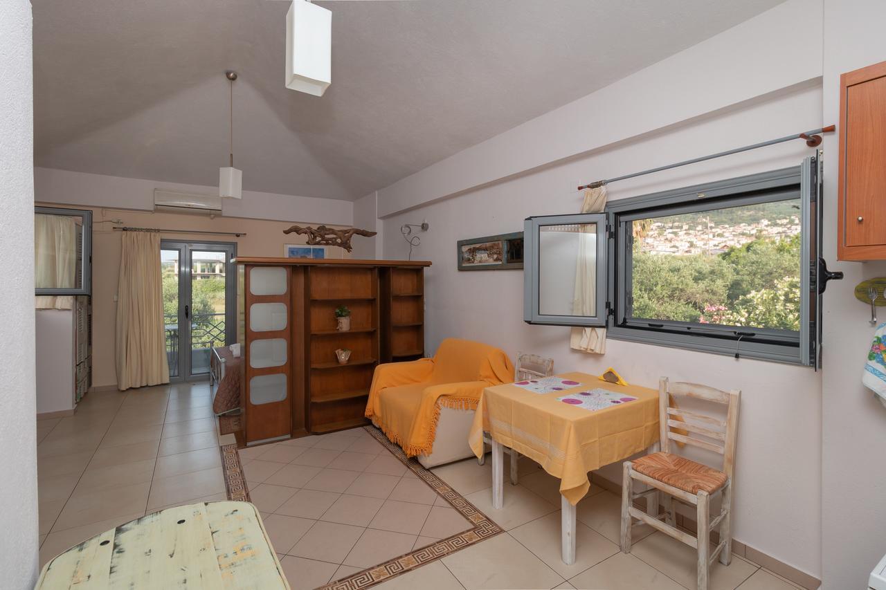 Ta Spitakia Tsarbopoulos Kyparissia Dış mekan fotoğraf